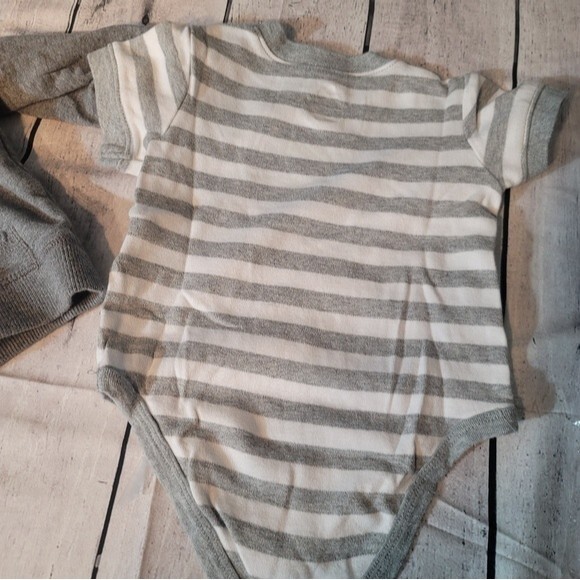 Carters Boy Jacket 6months Bodysuit 6-9/ 6-12month 4piece Bundle Set - Picture 7 of 11